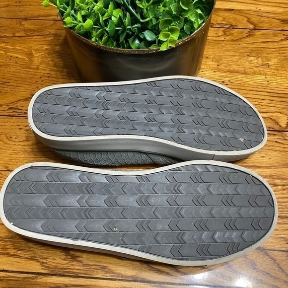 REVITALIGN Grey Mule Sneakers  8  Comfort Slip On - Picture 6 of 7